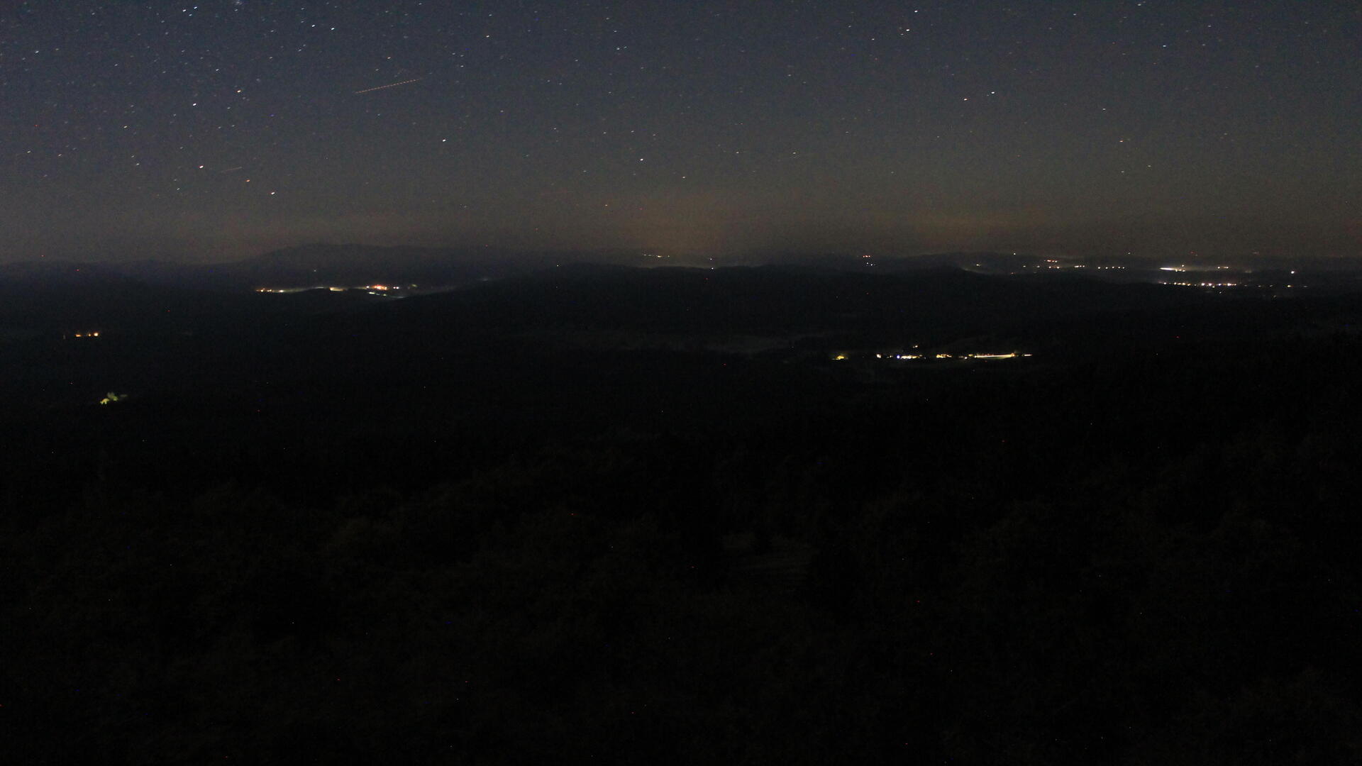 Live webcam view Bohemian Forest Tower South