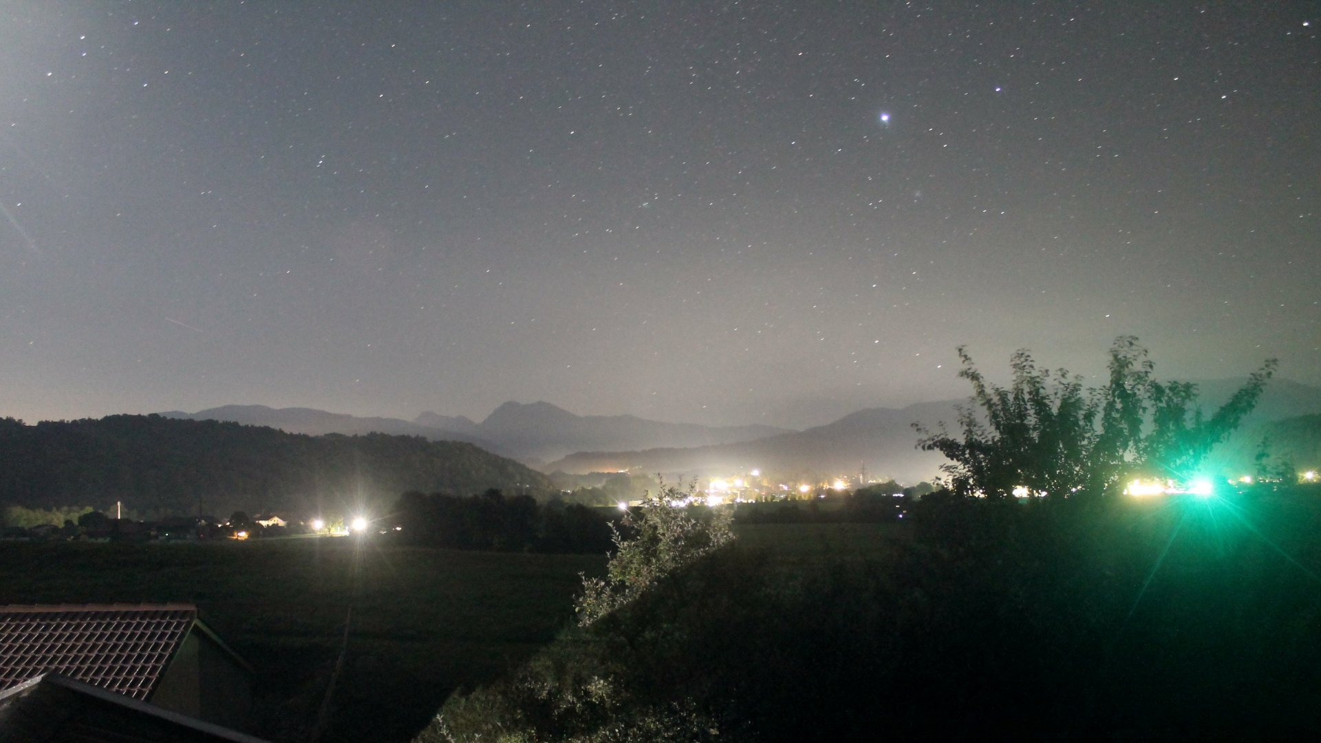 Live webcam view Vachendorf-Wimpasing towards the southeast